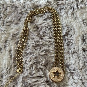 Gold Star Pendant Necklace